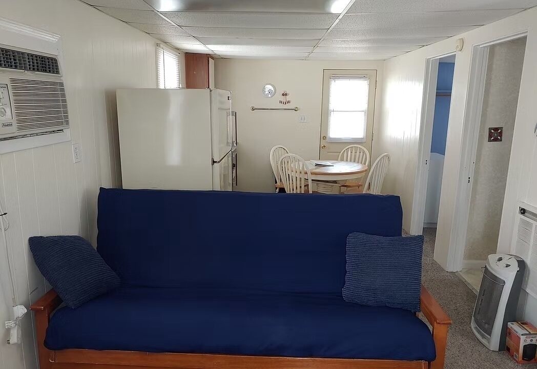 Photo of Others in Monticello