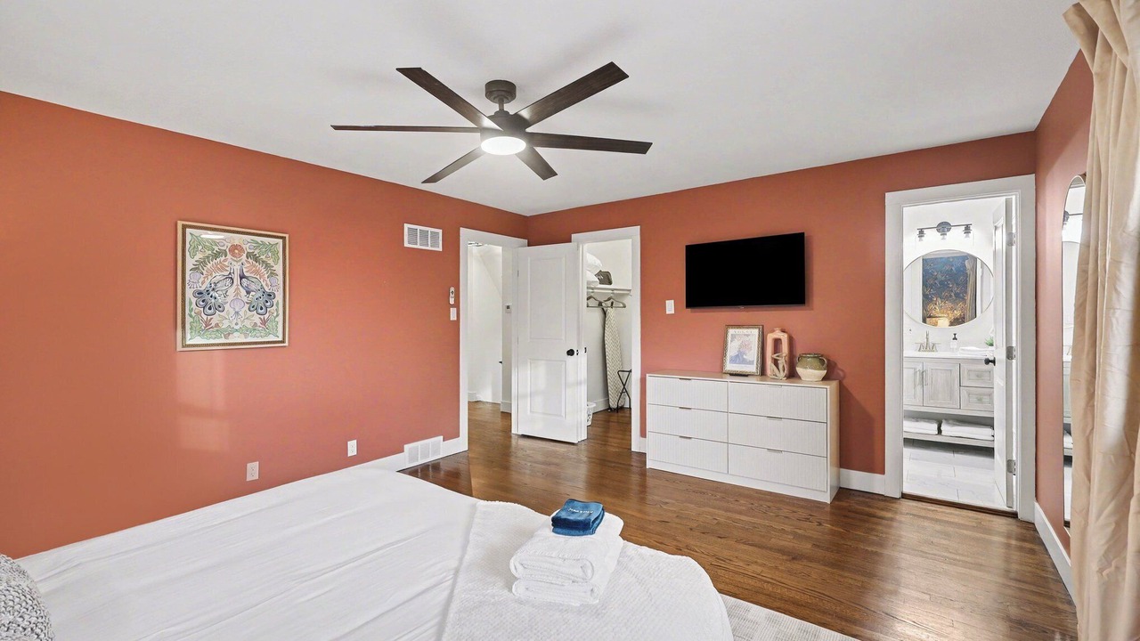 Photo of Bedroom in Overland Park