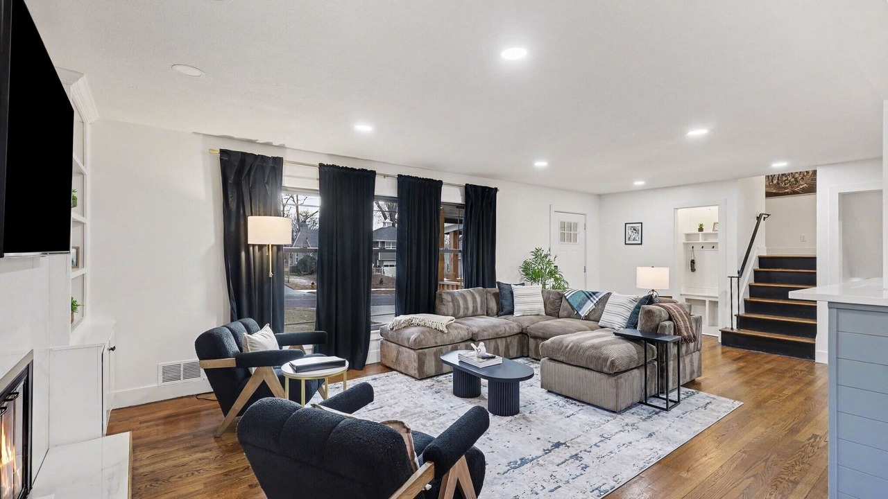 Photo of Livingroom in Overland Park