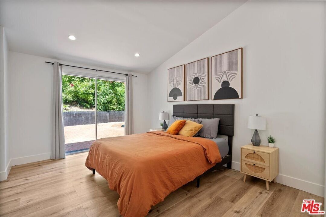 Photo of Bedroom in Woodland Hills