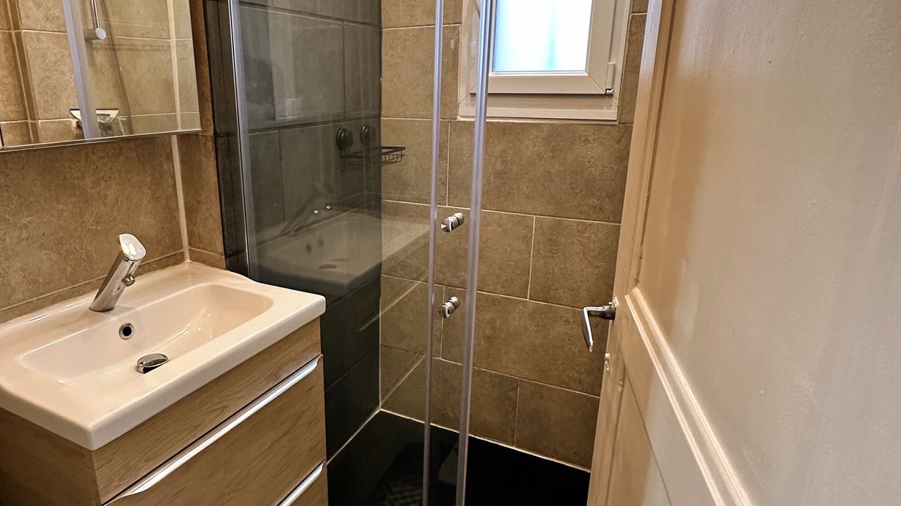 Photo of Bathroom in Aunay-sur-Odon