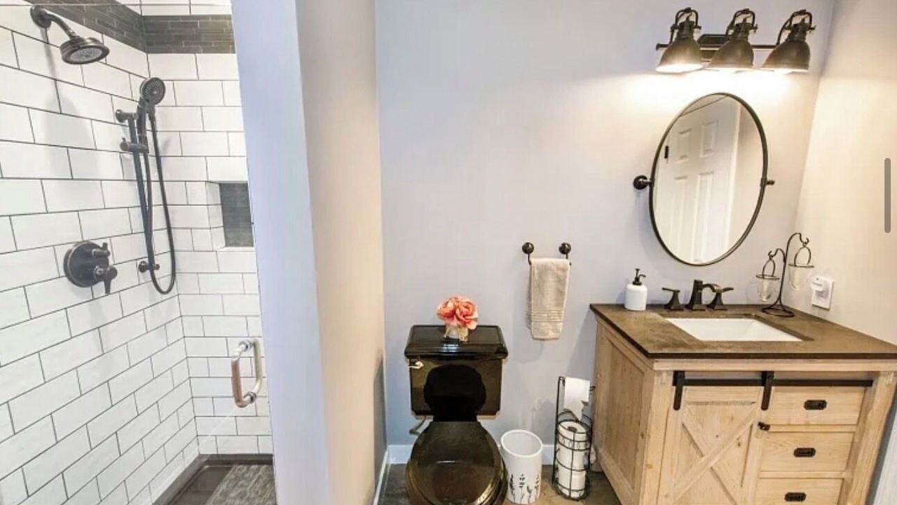 Photo of Bathroom in Glenwood