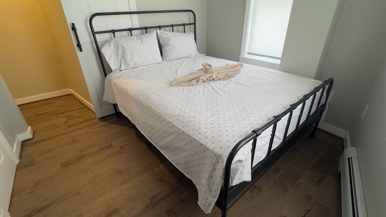 Photo of Bedroom in Glenwood