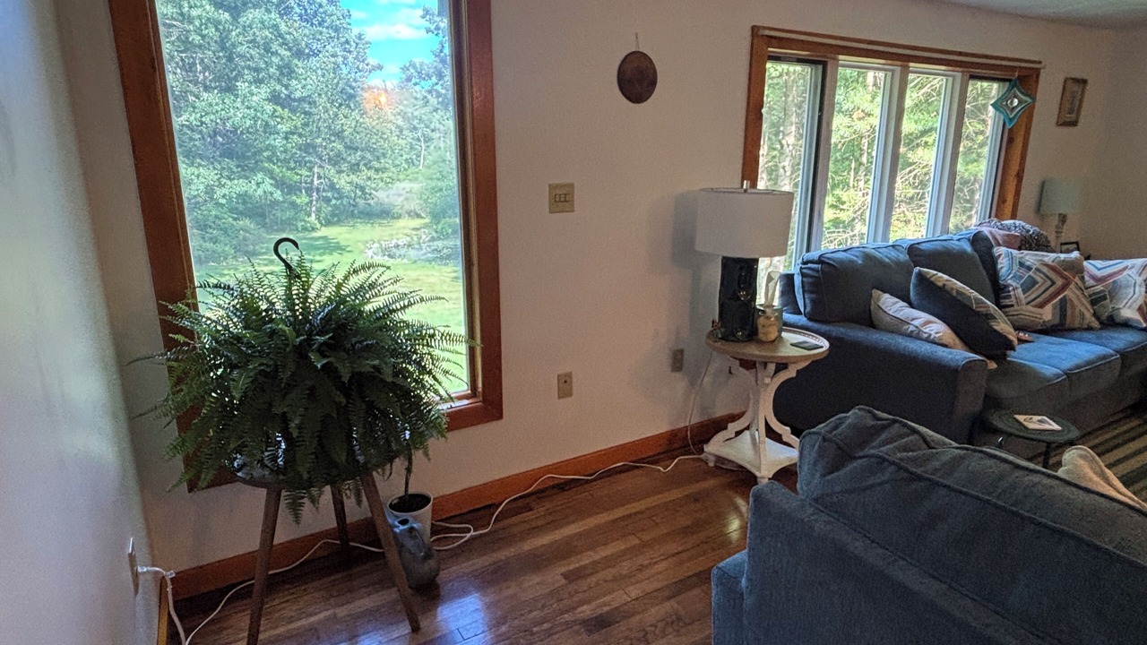 Photo of Livingroom in Foxboro