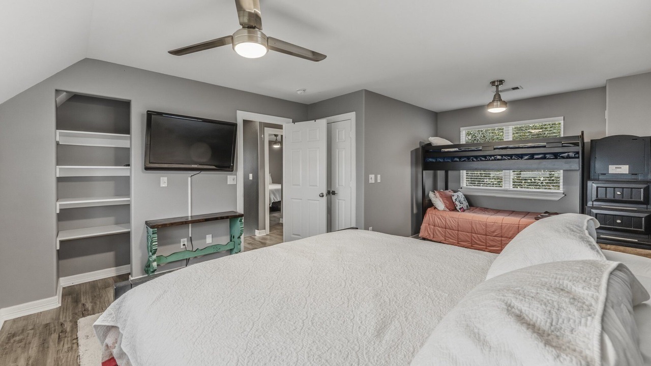 Photo of Bedroom in Onalaska