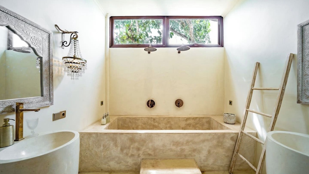 Photo of Bathroom in Uluwatu