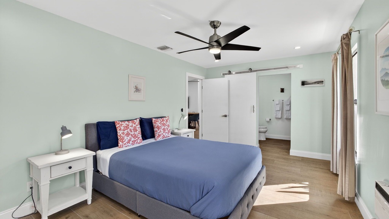 Photo of Bedroom in Jupiter Farms
