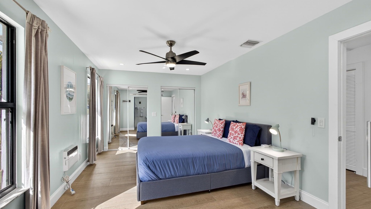 Photo of Bedroom in Jupiter Farms