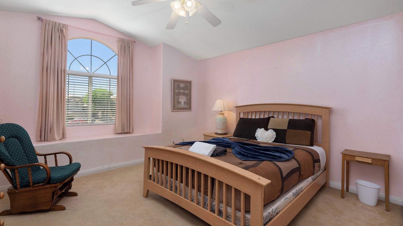 Photo of Bedroom in Palm Valley