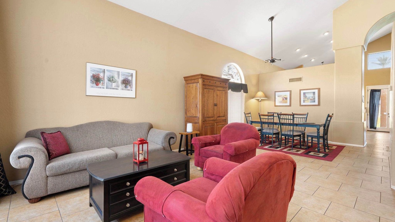 Photo of Livingroom in Palm Valley