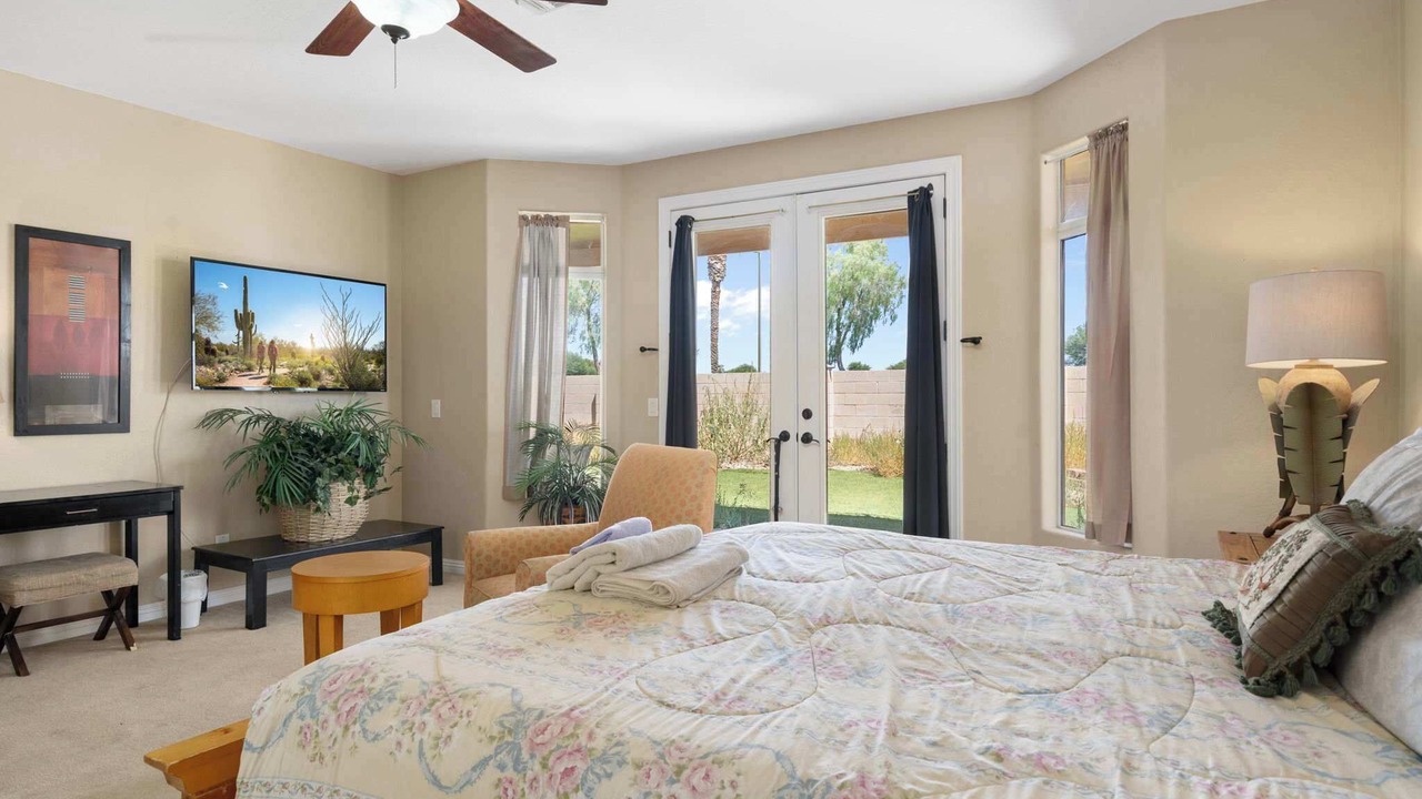 Photo of Bedroom in Palm Valley
