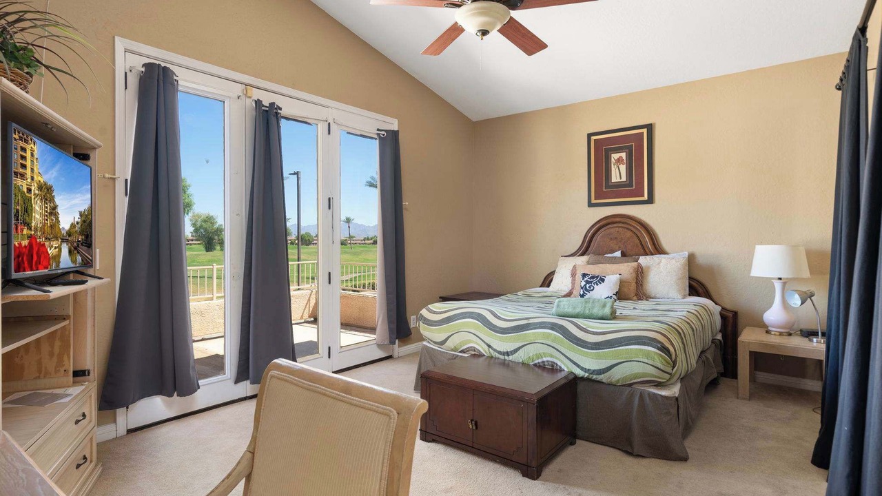 Photo of Bedroom in Palm Valley