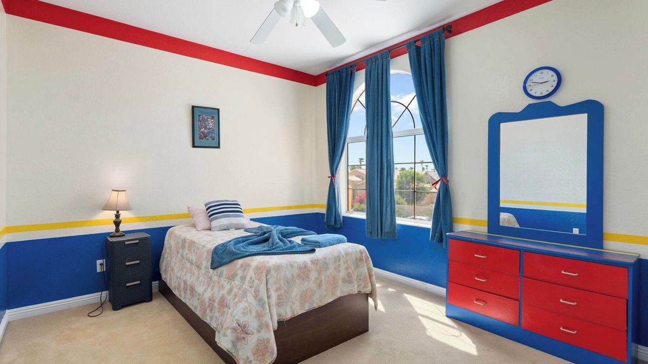 Photo of Bedroom in Palm Valley