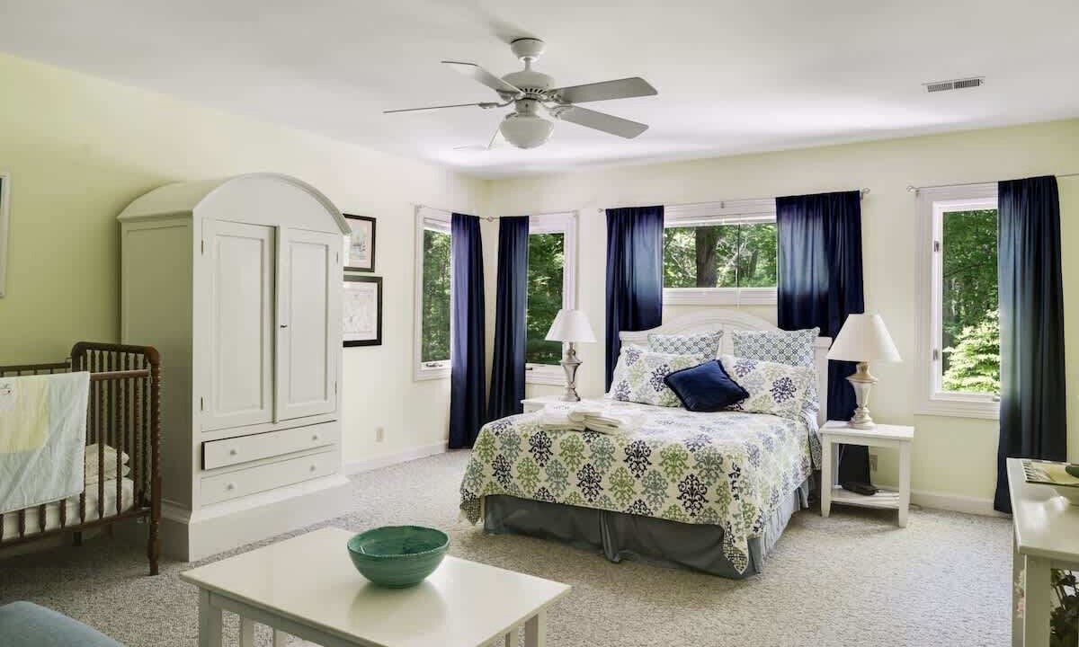 Photo of Bedroom in Anchorage