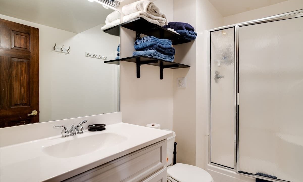 Photo of Bathroom in Anchorage