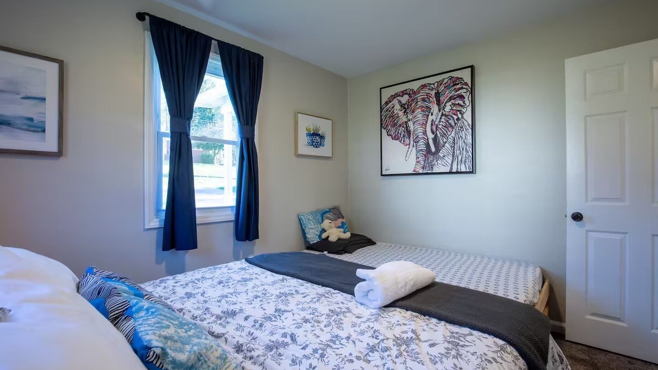 Photo of Bedroom in Apex