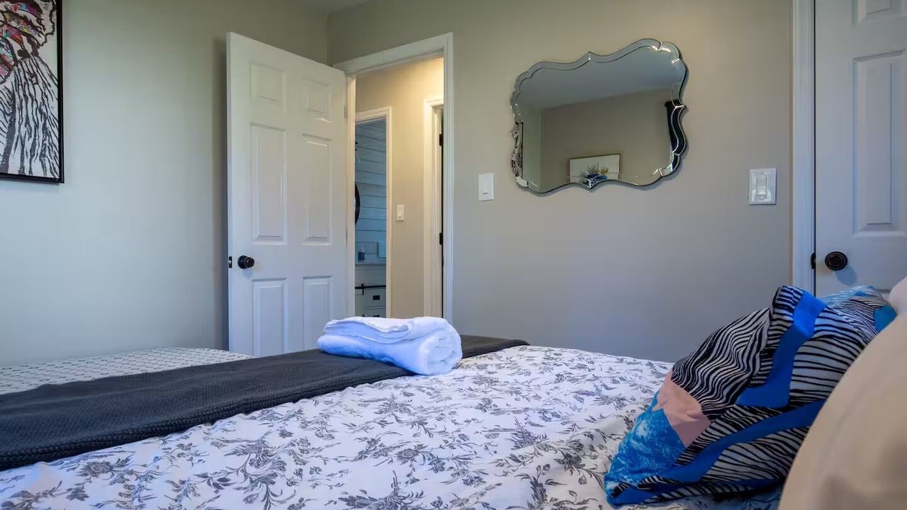 Photo of Bedroom in Apex