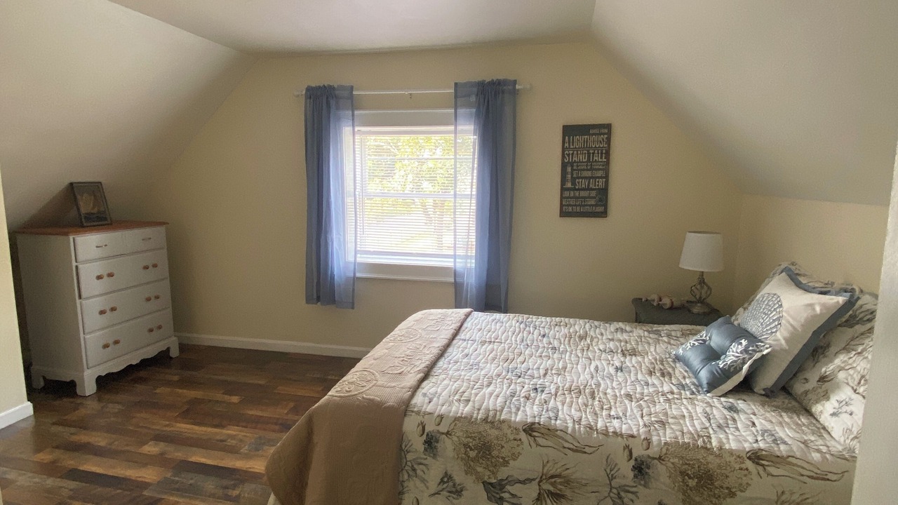 Photo of Bedroom in Brant Rock