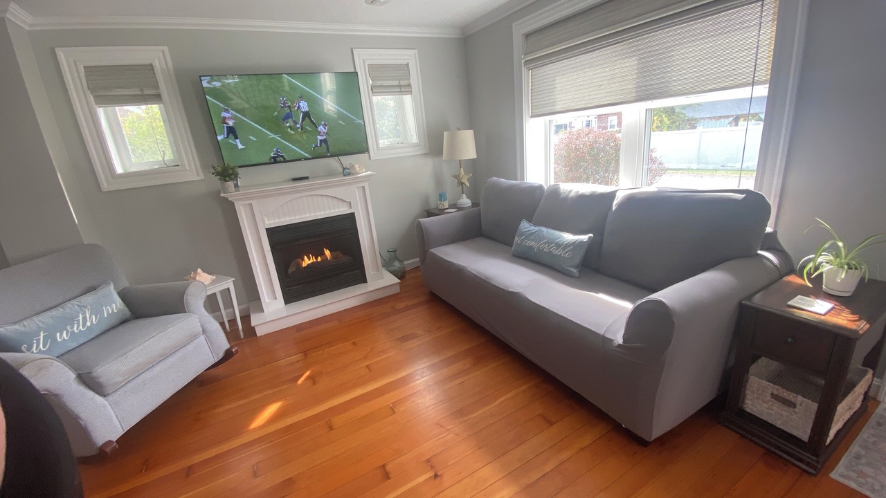 Photo of Livingroom in Brant Rock