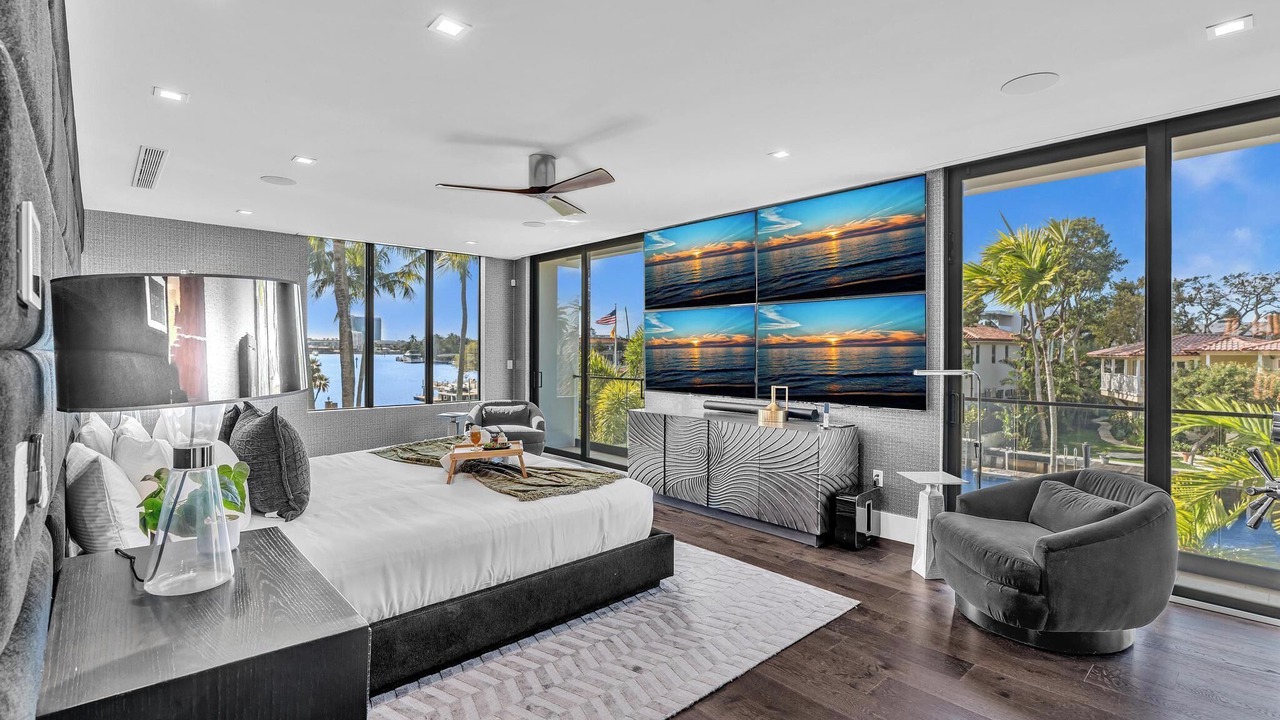 Photo of Bedroom in Las Olas Isles