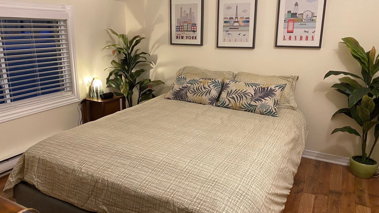 Photo of Bedroom in Elizabethtown-Kitley