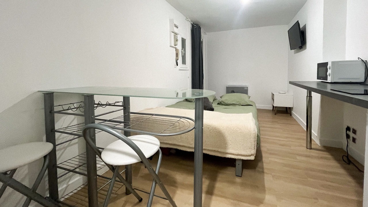 Photo of Bedroom in Downtown Angers
