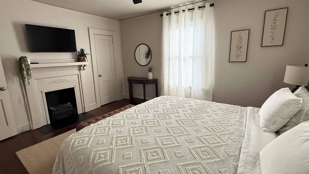 Photo of Bedroom in Duncan