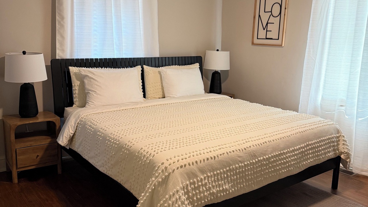 Photo of Bedroom in Duncan
