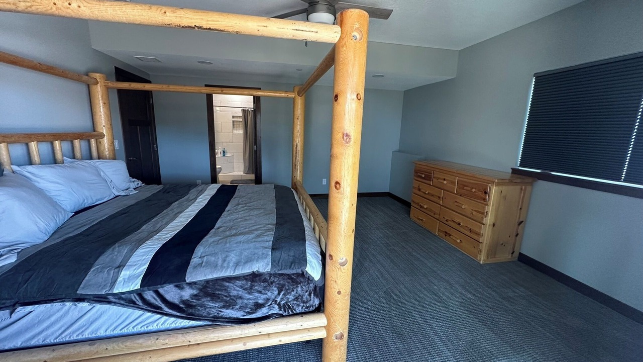 Photo of Bedroom in Mountain Green
