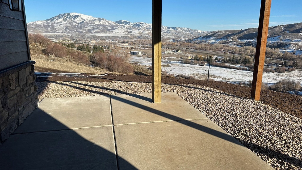 Photo of Outdoor in Mountain Green