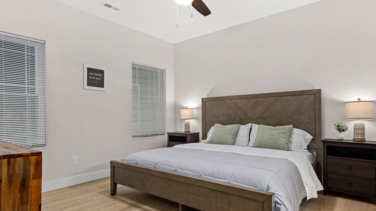 Photo of Bedroom in Orange Prairie