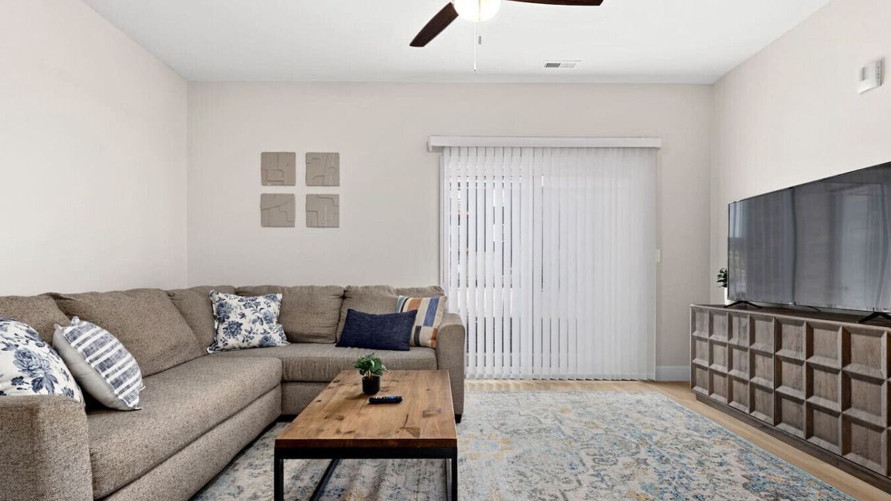 Photo of Livingroom in Orange Prairie