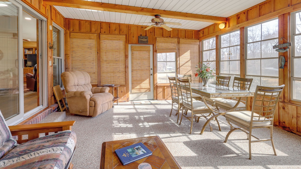 Photo of Outdoor in Swinging Bridge Village