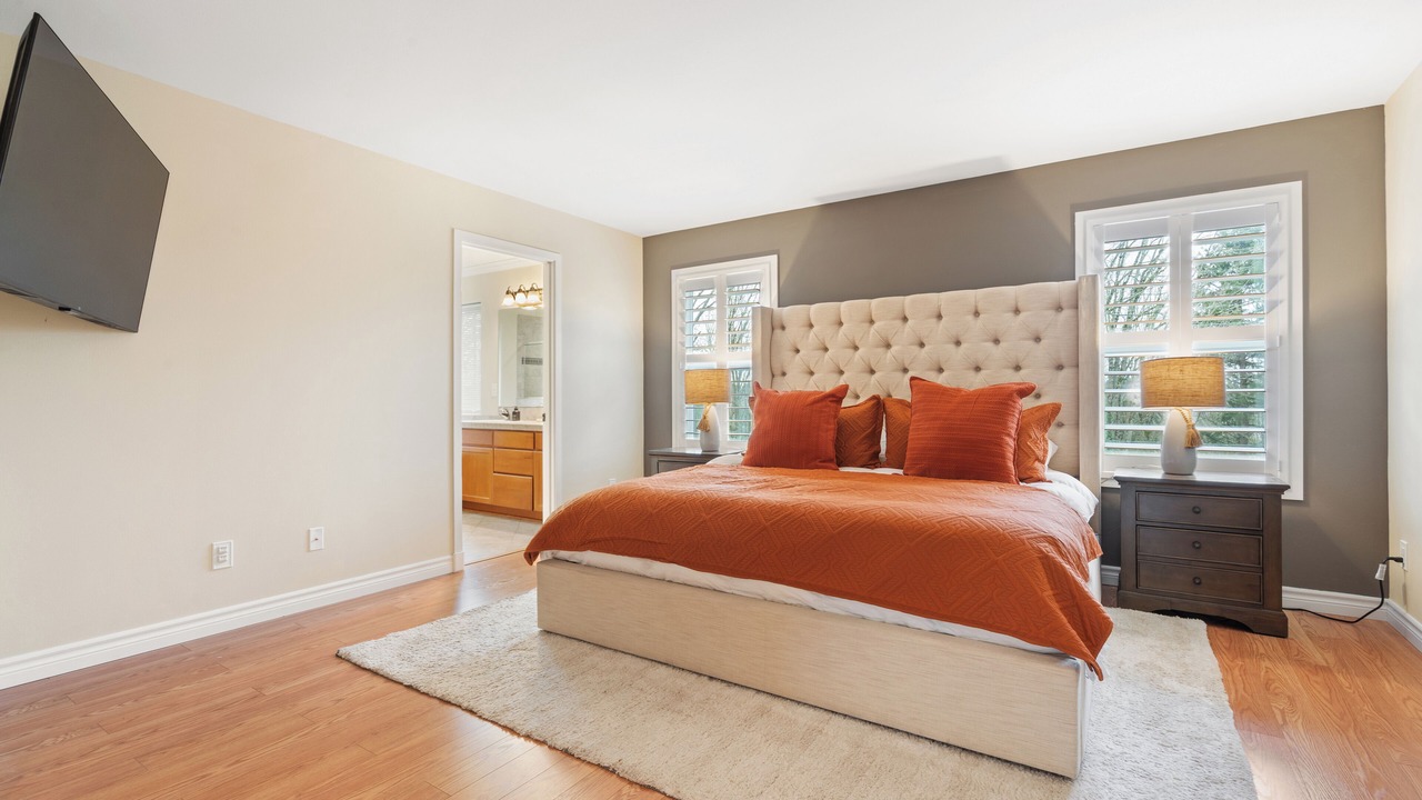 Photo of Bedroom in Mountlake Terrace