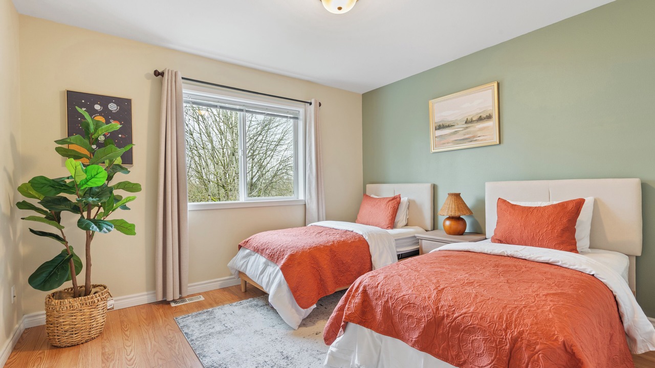 Photo of Bedroom in Mountlake Terrace