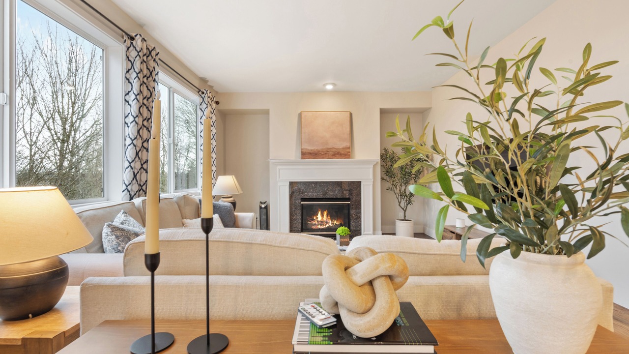 Photo of Livingroom in Mountlake Terrace
