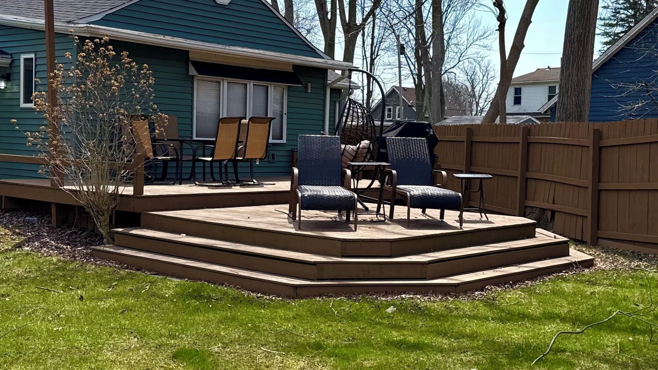 Photo of Patio Balcony in North Tonawanda