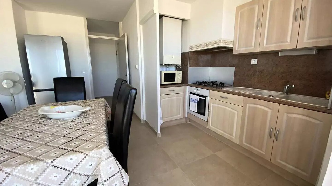 Photo of Kitchen in La Jetee
