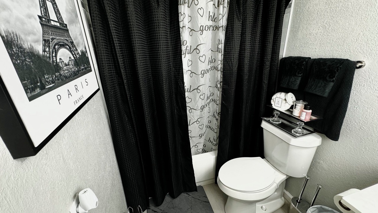 Photo of Bathroom in Knox - Henderson