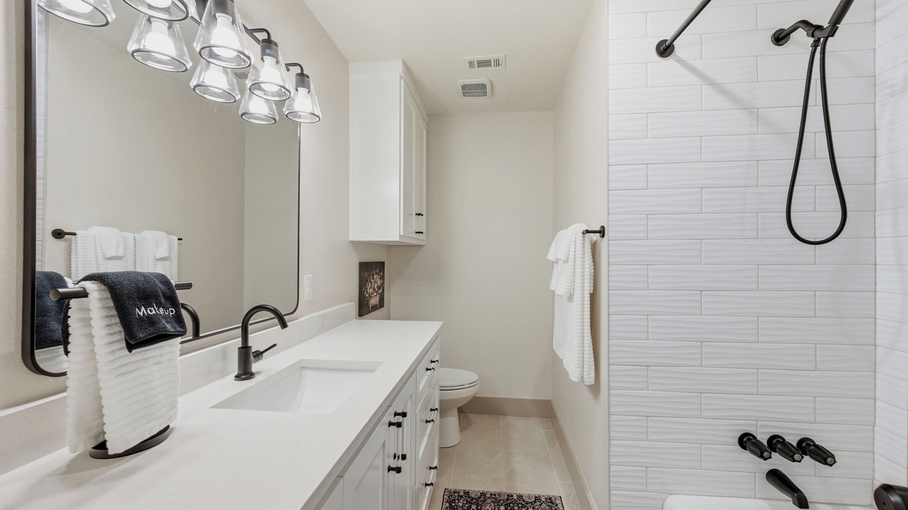 Photo of Bathroom in Denison