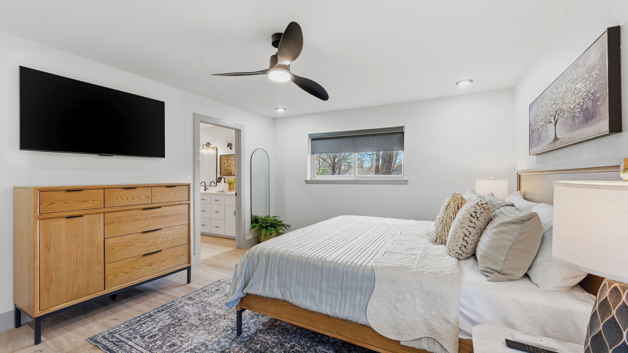 Photo of Bedroom in Denison