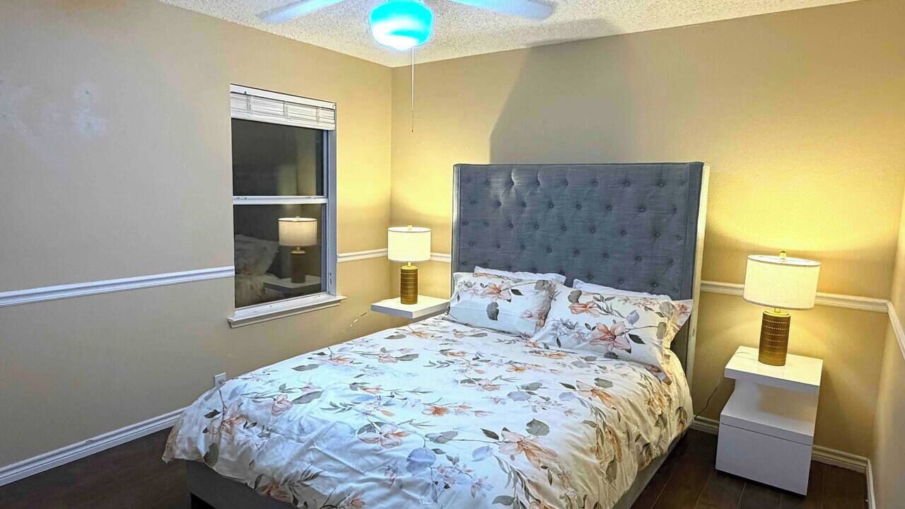 Photo of Bedroom in Lake Dallas