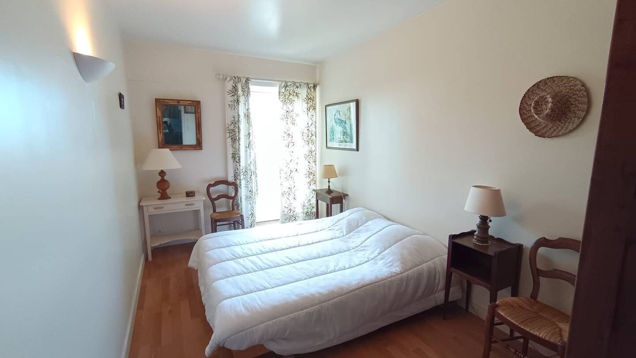 Photo of Bedroom in Kervoyal