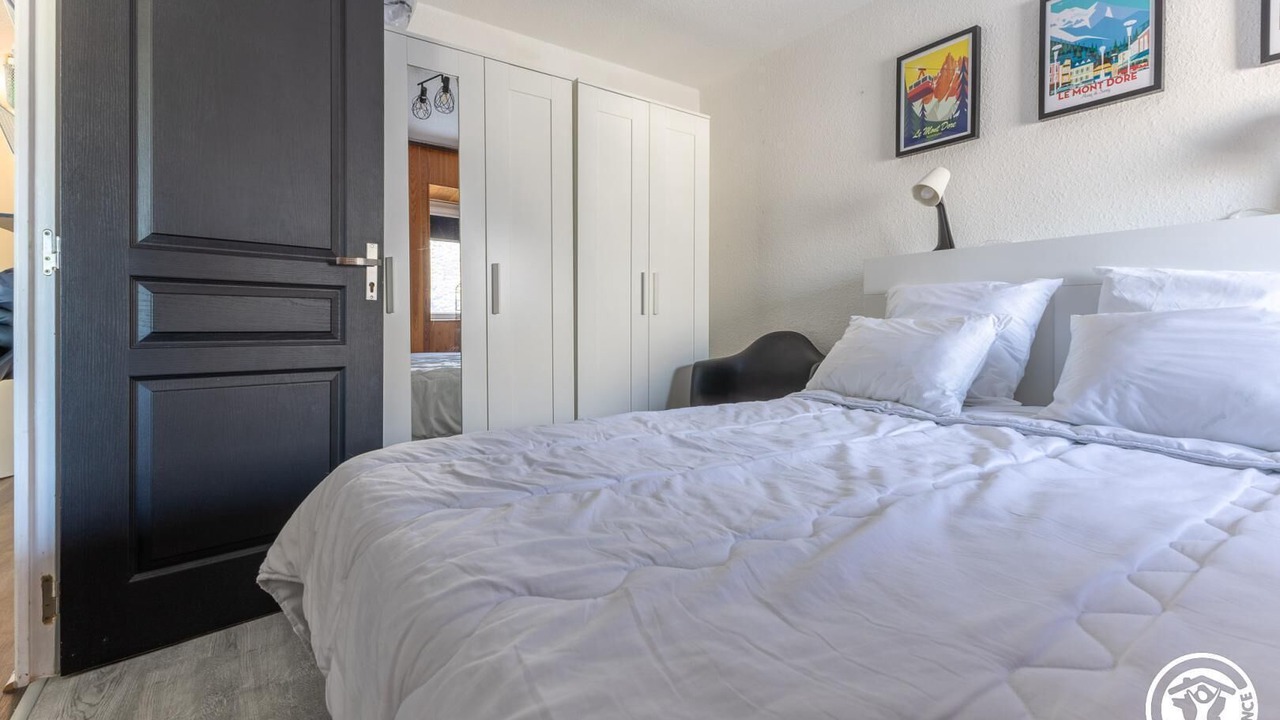 Photo of Bedroom in Mont-Dore