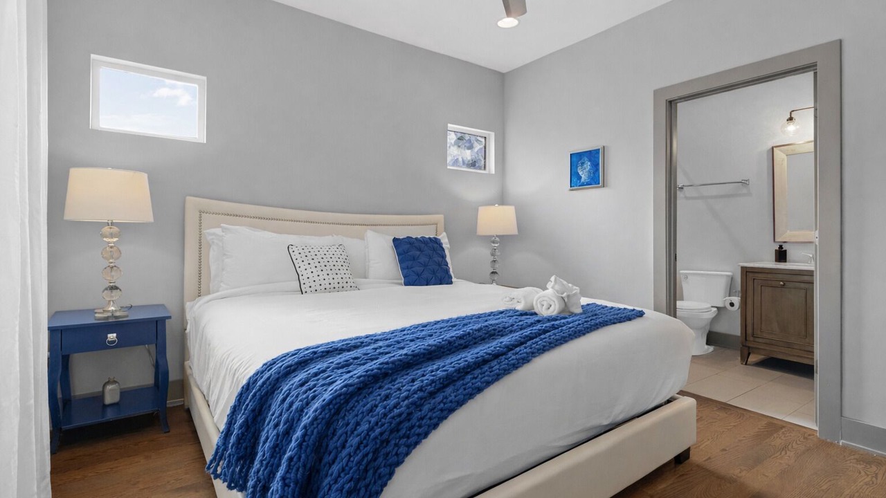 Photo of Bedroom in Historic Waverly