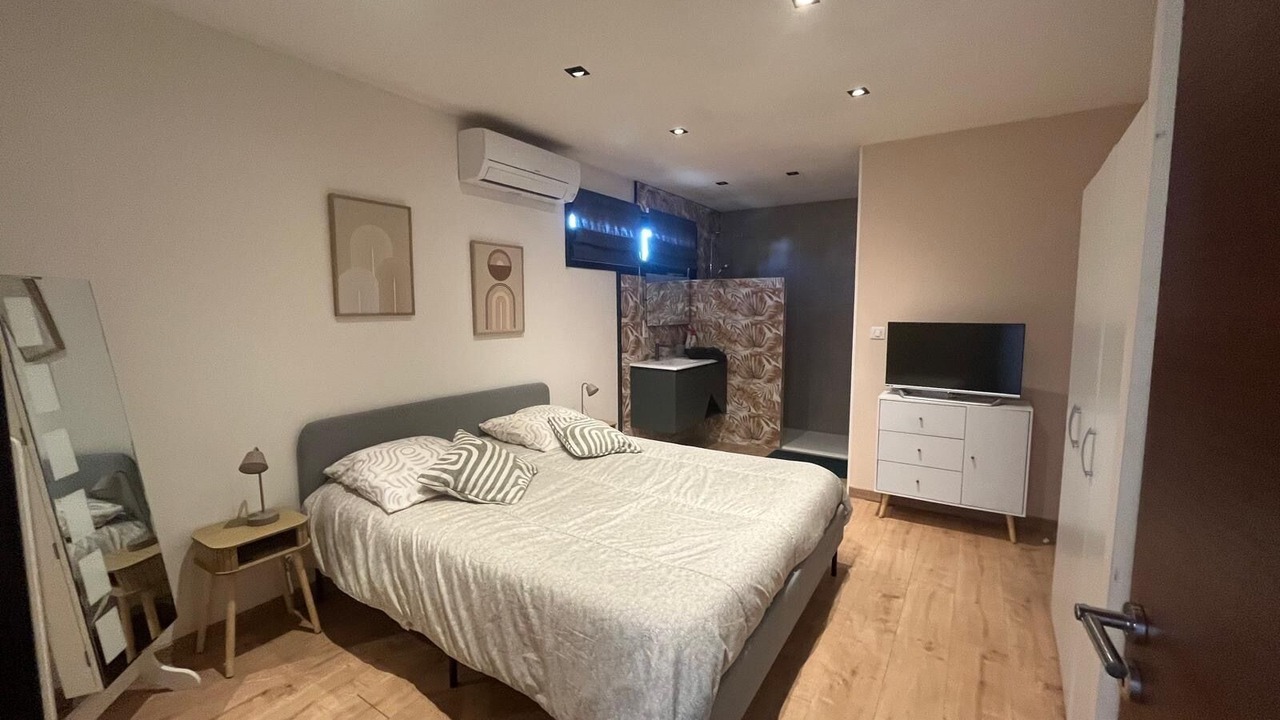 Photo of Bedroom in Marignane