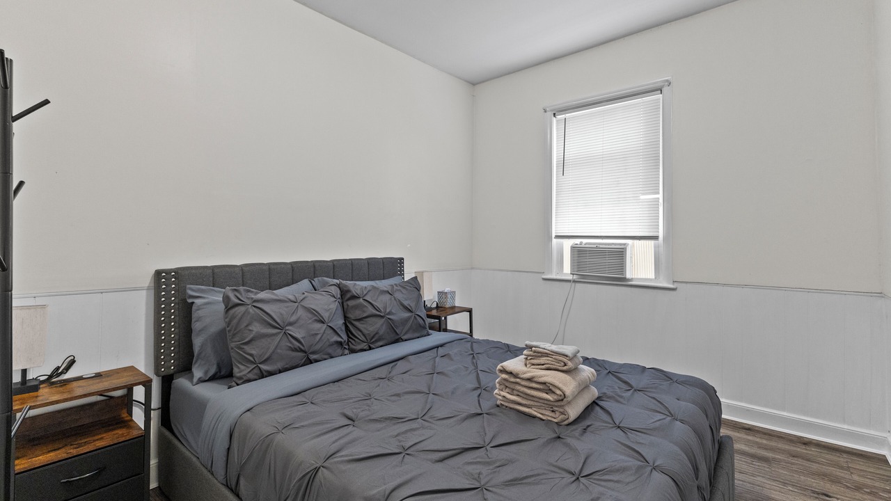 Photo of Bedroom in Nonantum