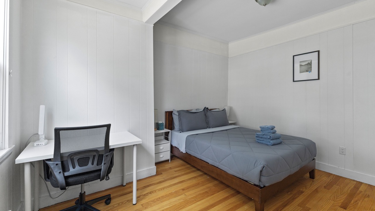 Photo of Bedroom in Nonantum