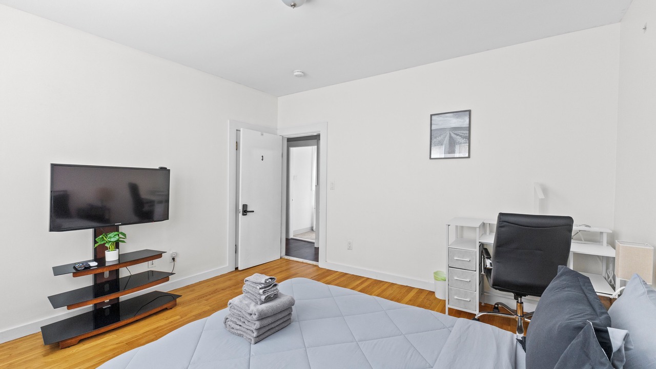 Photo of Bedroom in Nonantum