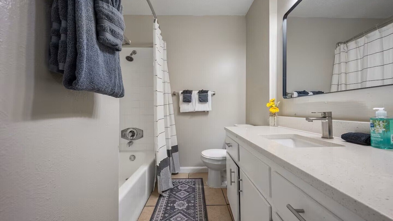 Photo of Bathroom in South Manchaca